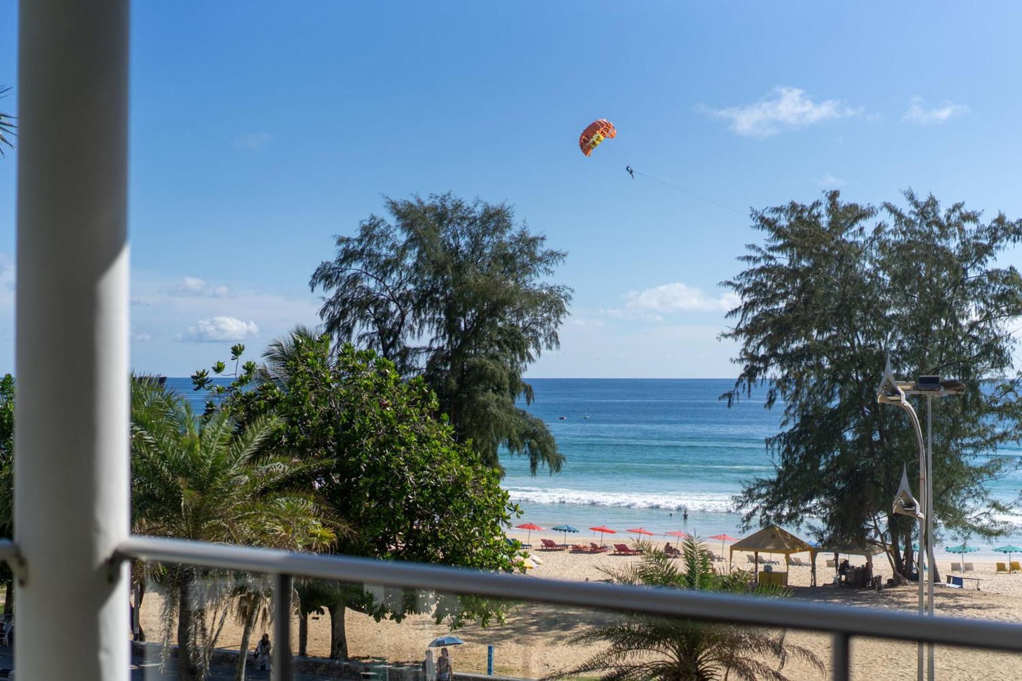 Beachfront 724 דירה Karon